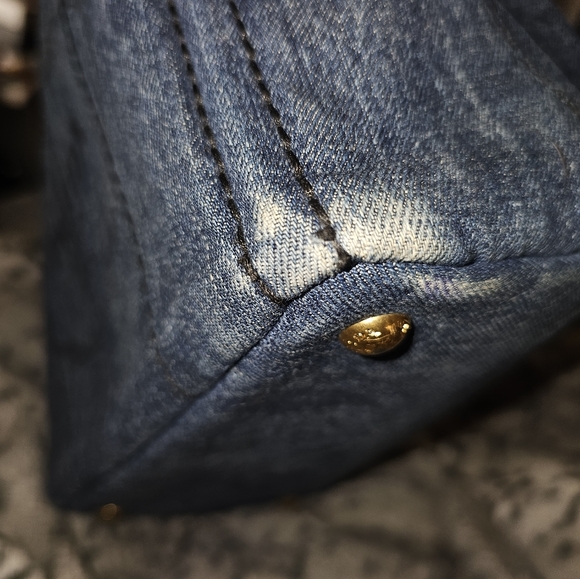 PRADA Tote - Picture 8 of 10